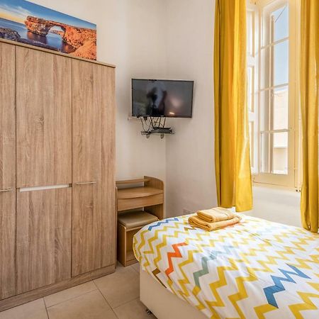 Traditional Maltese Townhouse Hotel Sliema Exterior foto