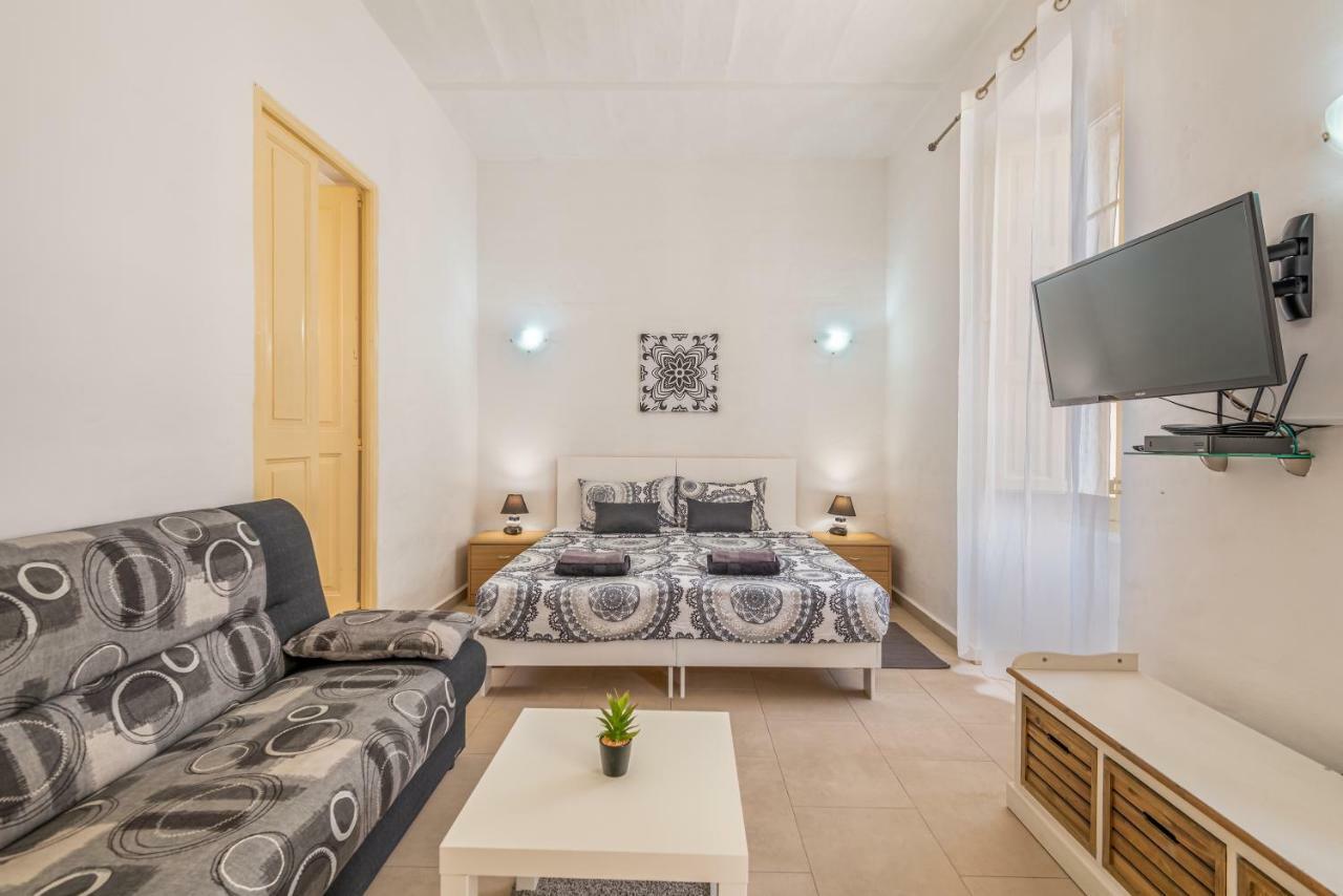 Traditional Maltese Townhouse Hotel Sliema Exterior foto